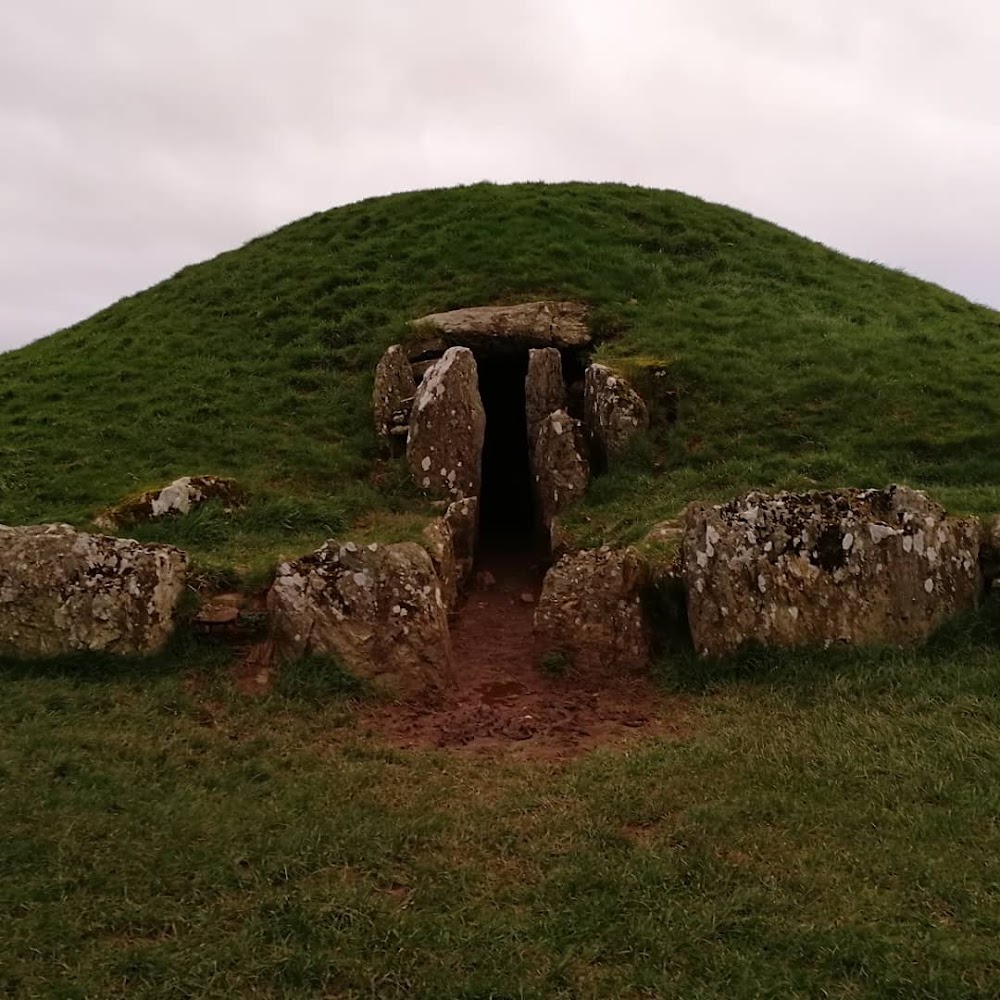 Bryn Celli Ddu — Source image