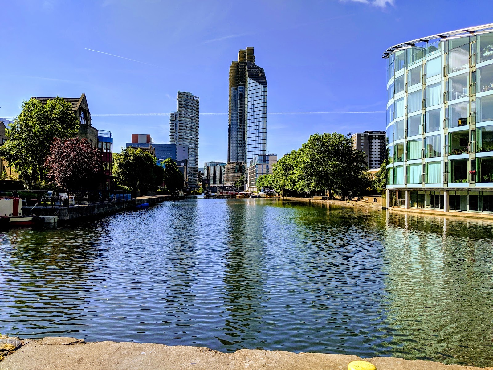 City Road Lock, Regent’s Canal, Lock 5 — Place photograph