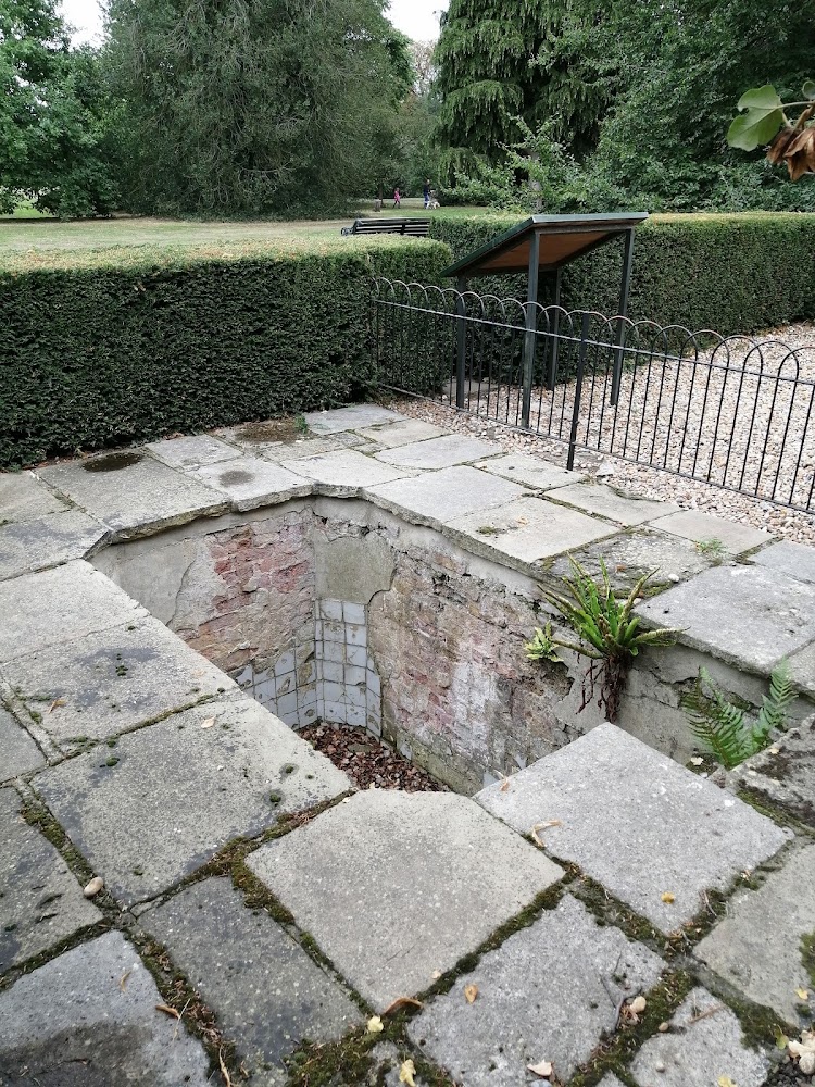 Queen Caroline’s Bath — Source image