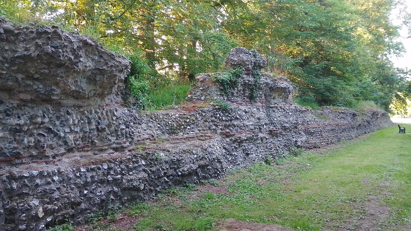 Roman Wall of St Albans — Source image