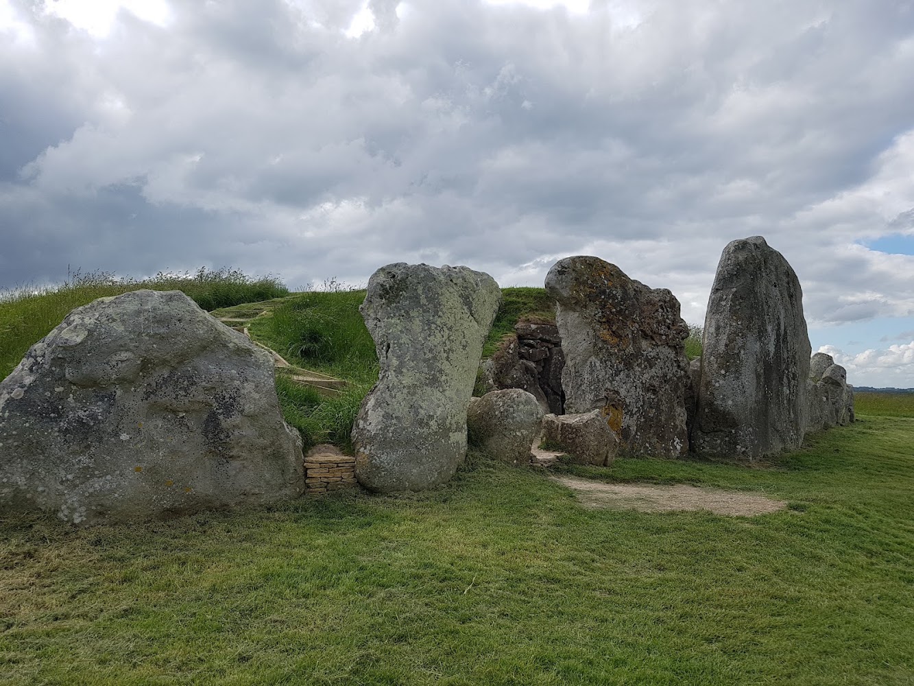Silbury Hill — Source image