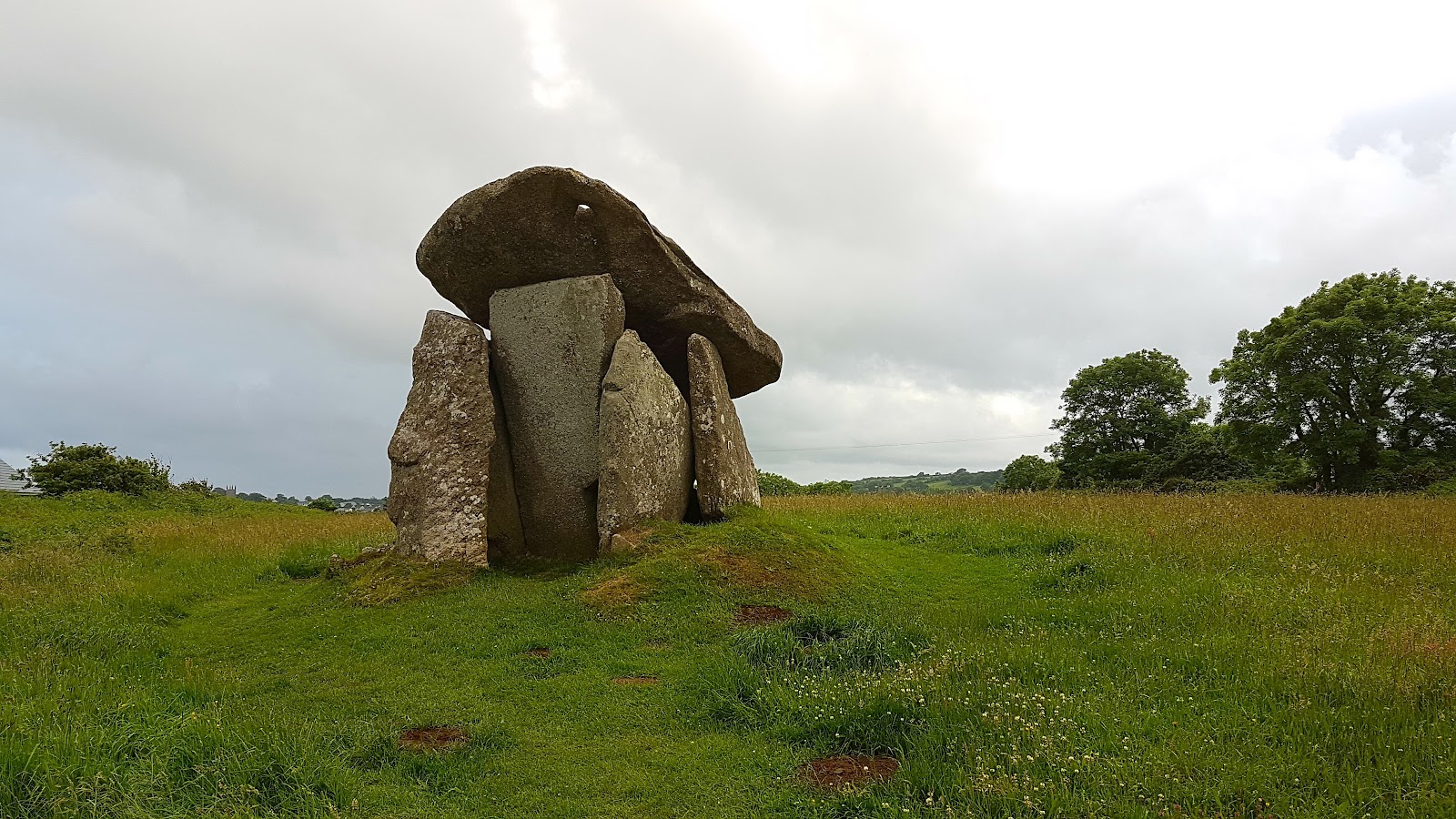 Trethevy Quoit — Source image