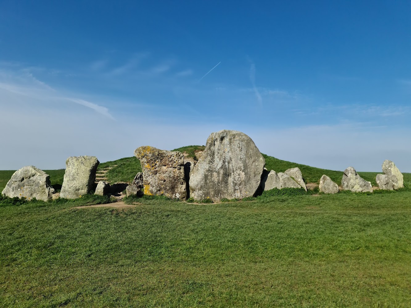 West Kennet Long Barrow — Source image