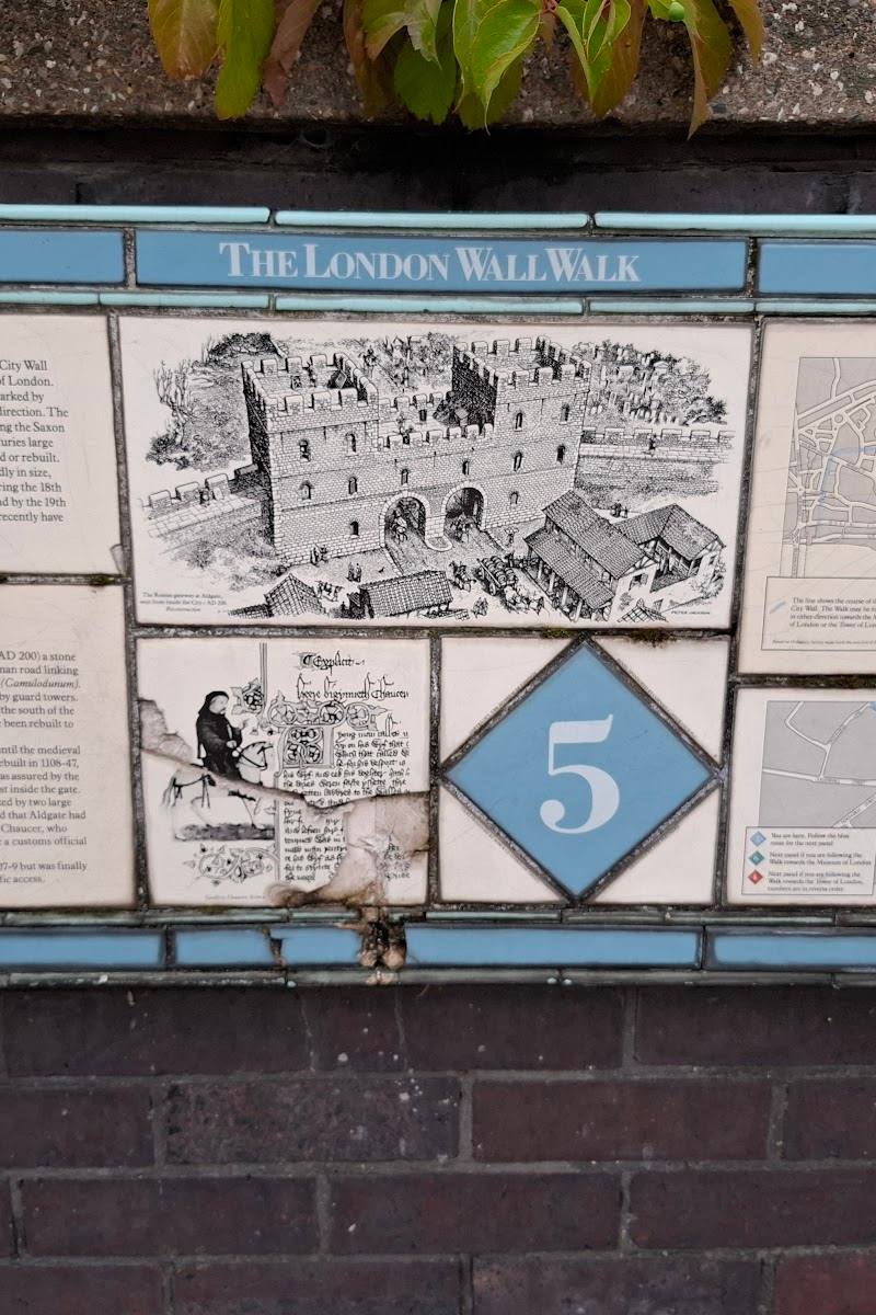 Aldgate Old Roman Gate Site — Place photograph