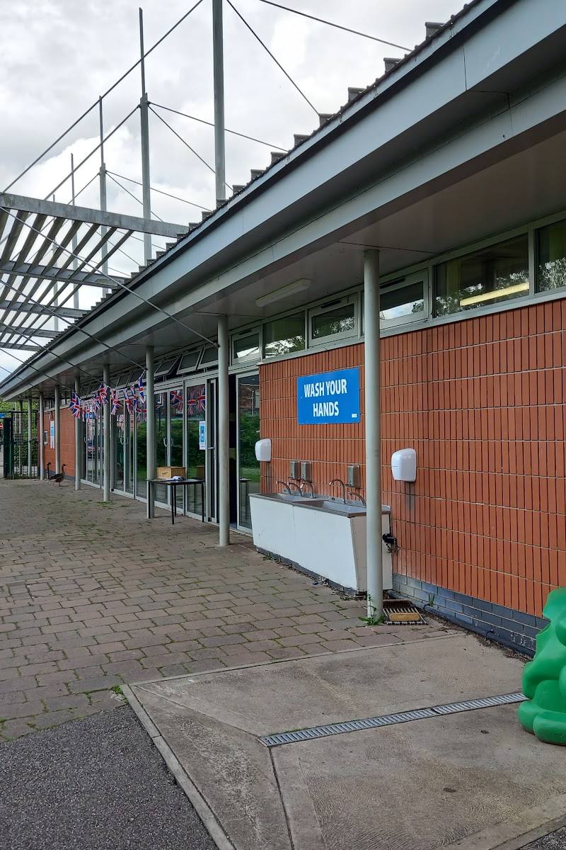 Animal Education Centre — Place photograph (1 of 3)