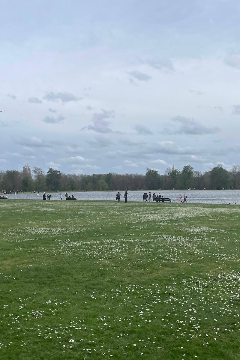 Kensington Gardens Bandstand — Place photograph (2 of 3)