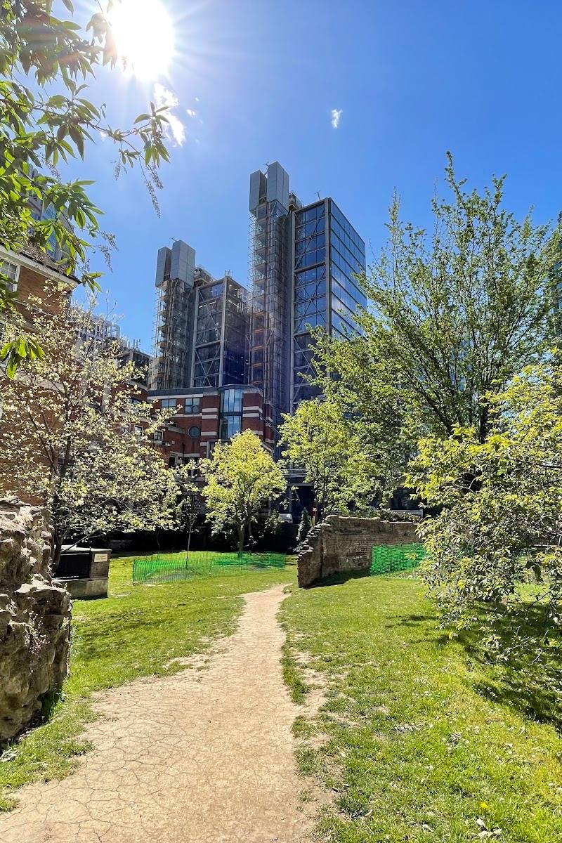 Barber-Surgeons’ Gardens — Place photograph