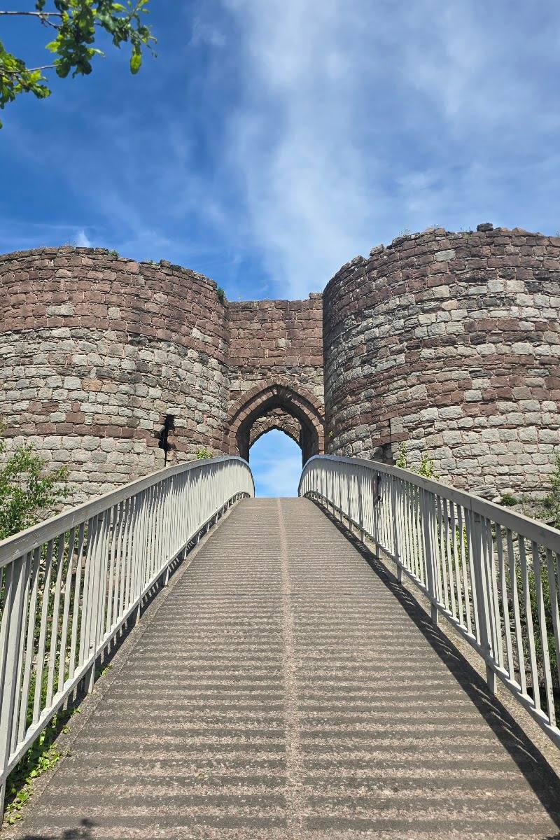 Beeston Castle — Place photograph