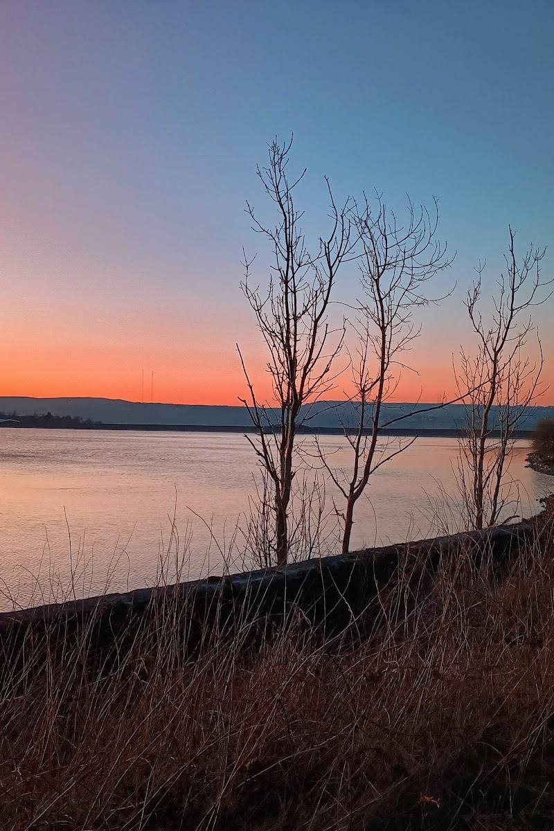 Blackmoorfoot Reservoir — Place photograph
