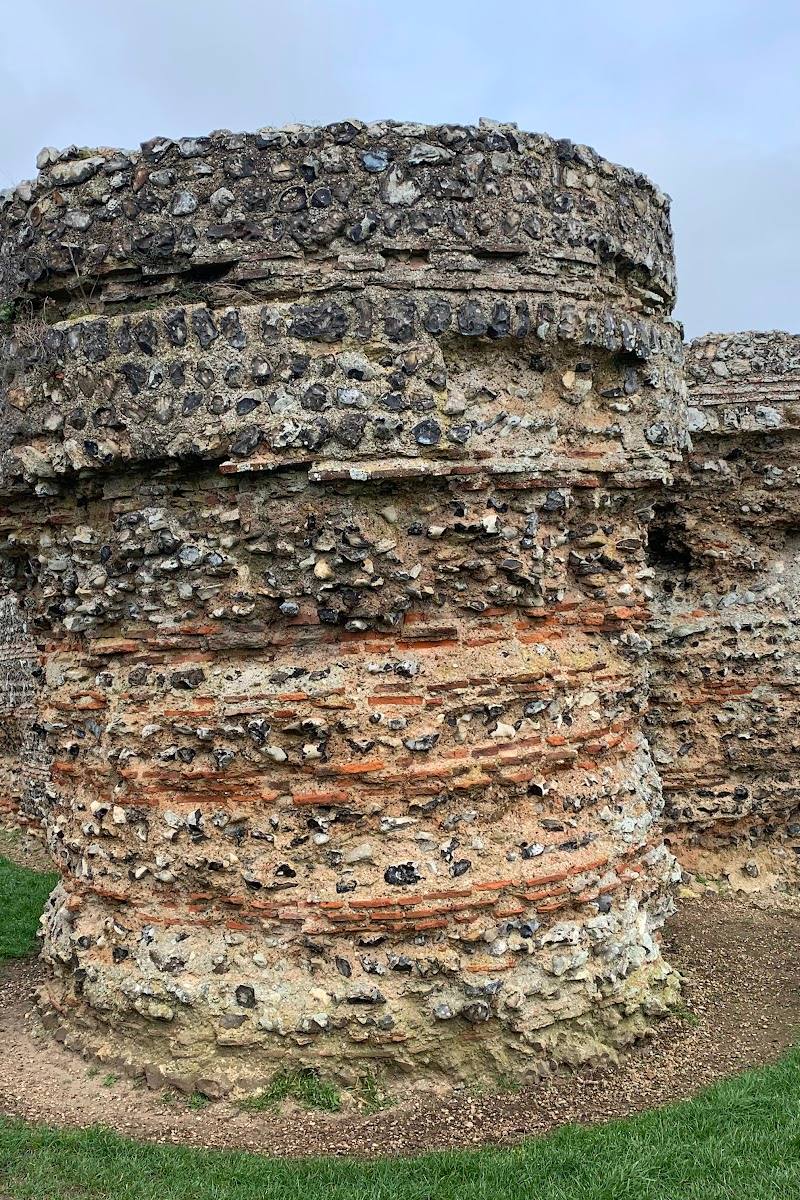 Burgh Castle Roman Fort — Place photograph