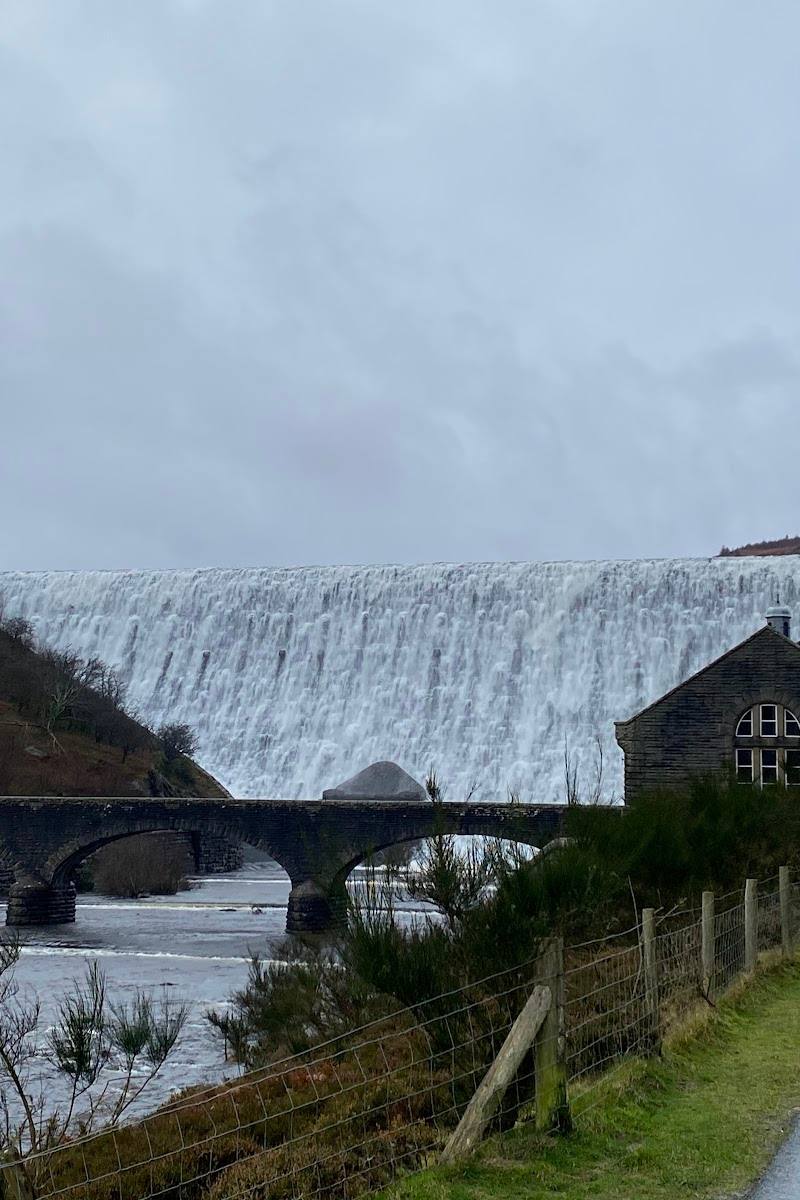 Caban Coch Dam