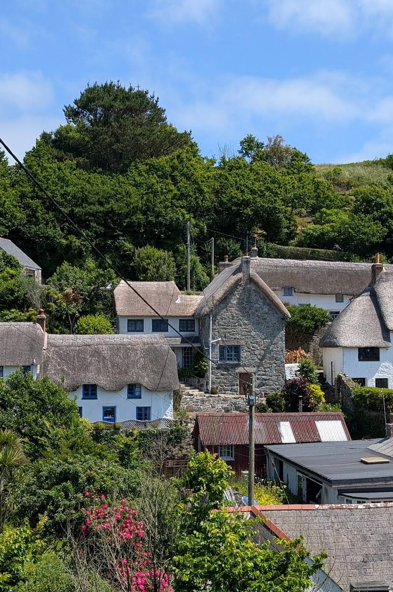 Cadgwith Harbour