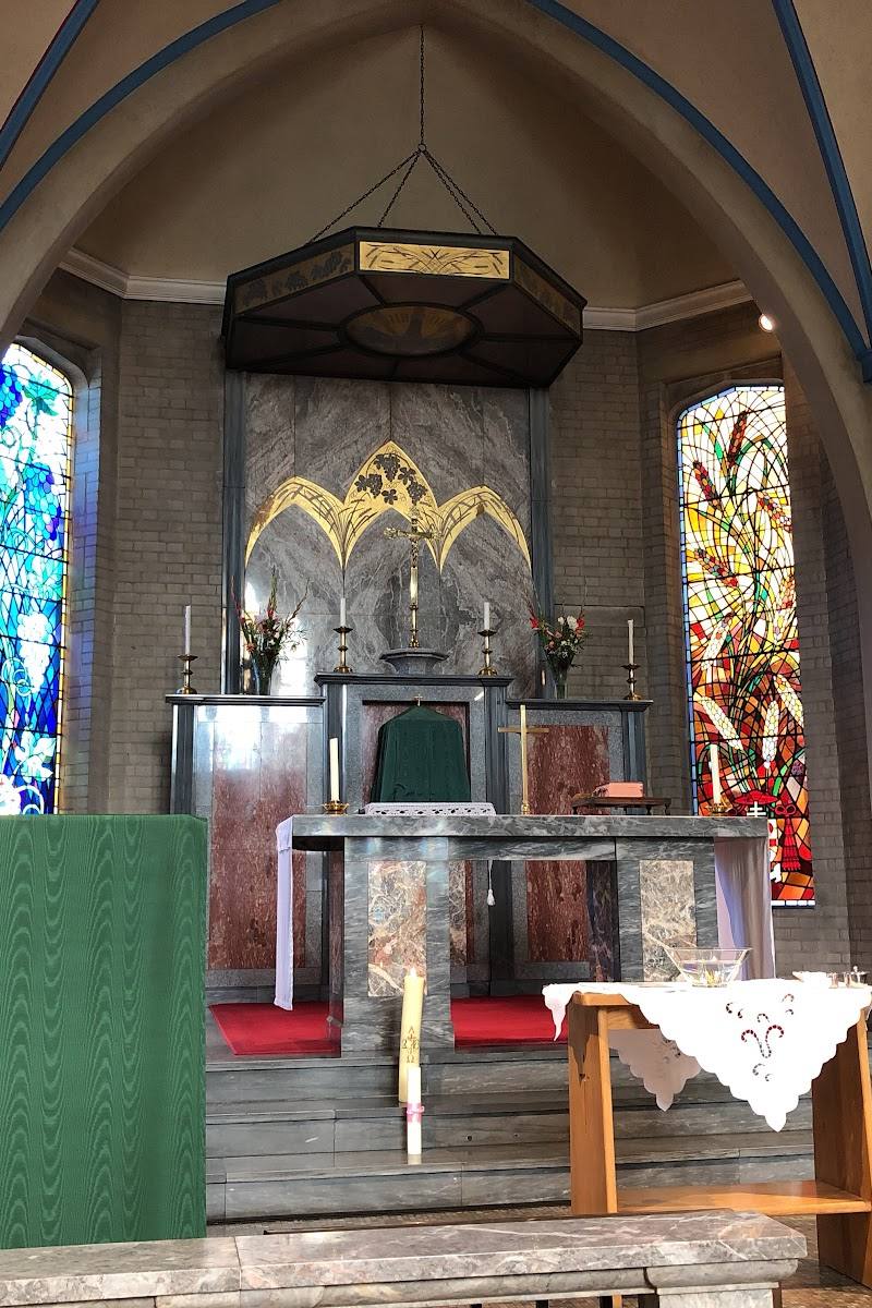 Catholic Church of the Sacred Heart — Place photograph (1 of 3)