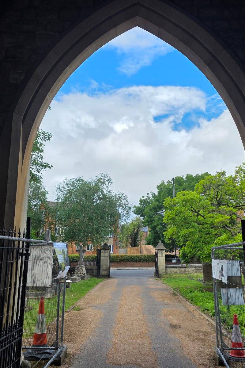 South Ealing Cemetery Chapels — Place photograph