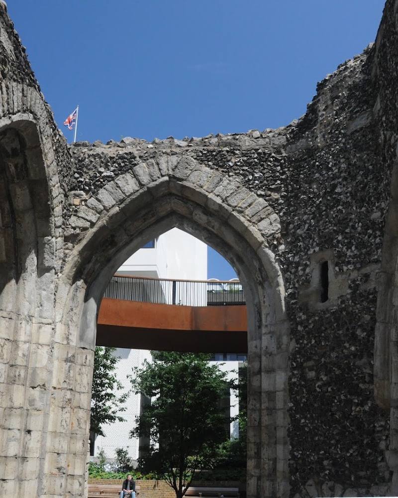 Roman Fort of Londinium — City Wall remains — Source image