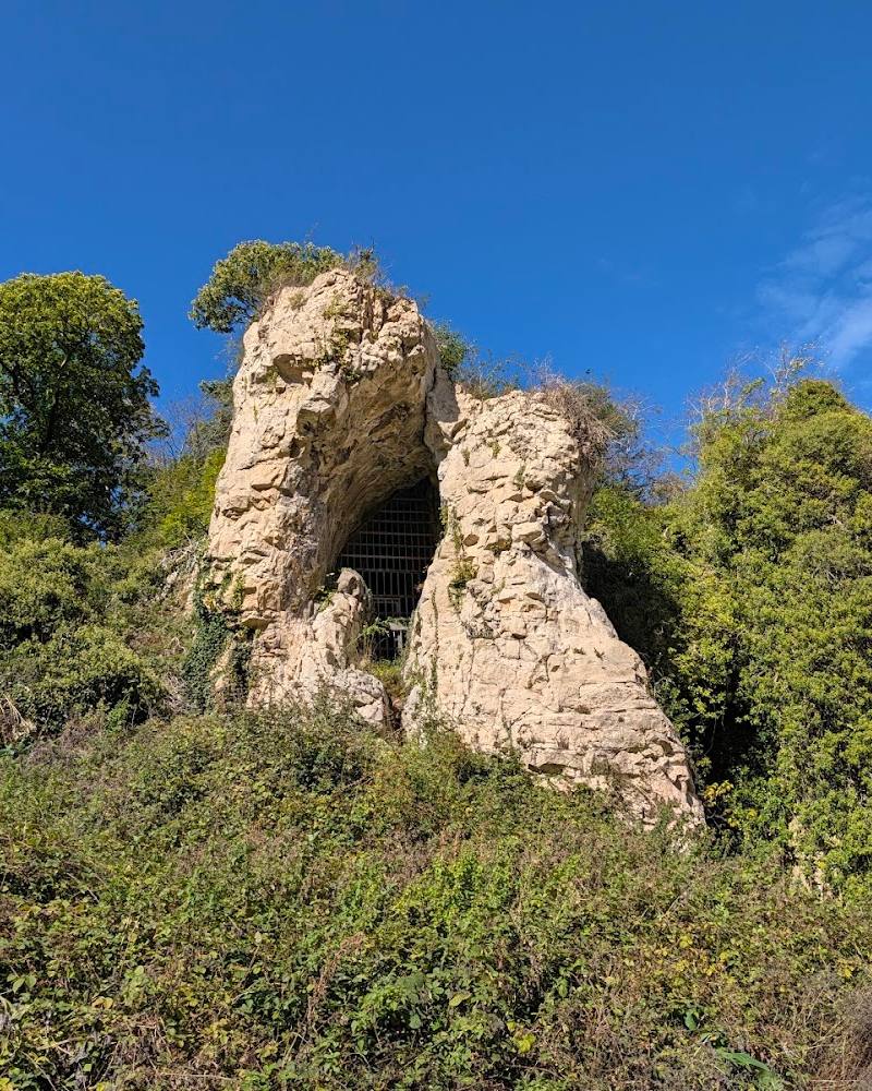 Creswell Crags — Source image
