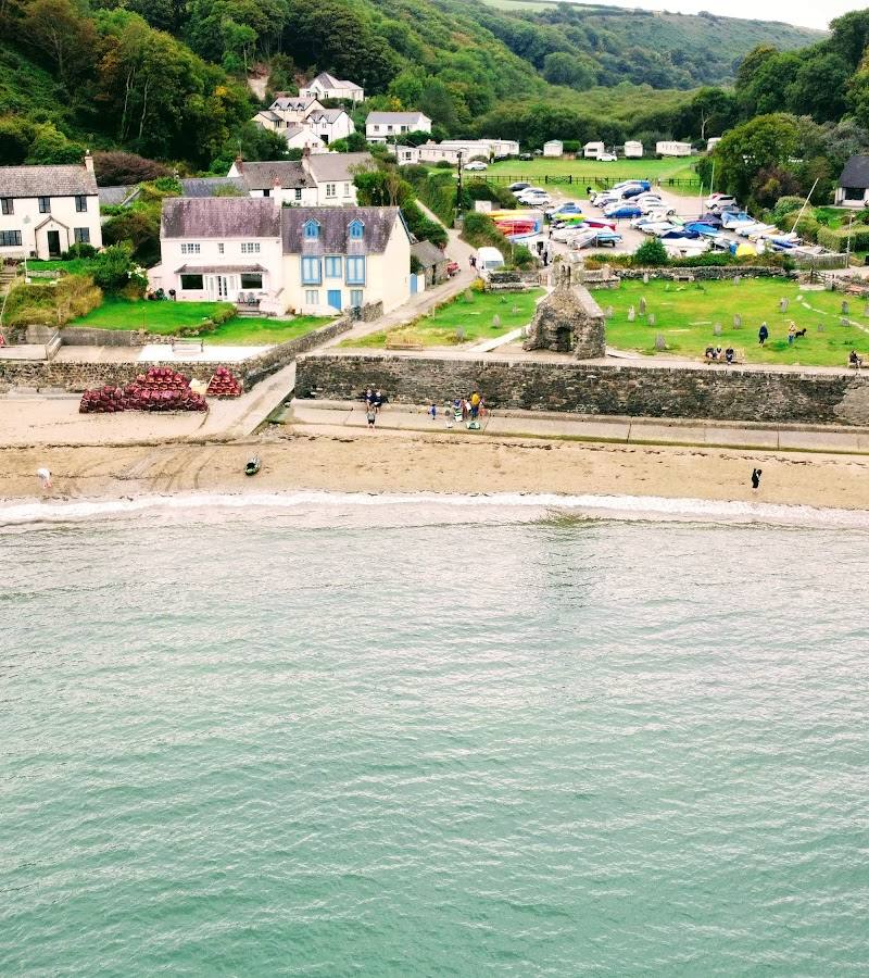 Cwm-yr-Eglwys — Place photograph