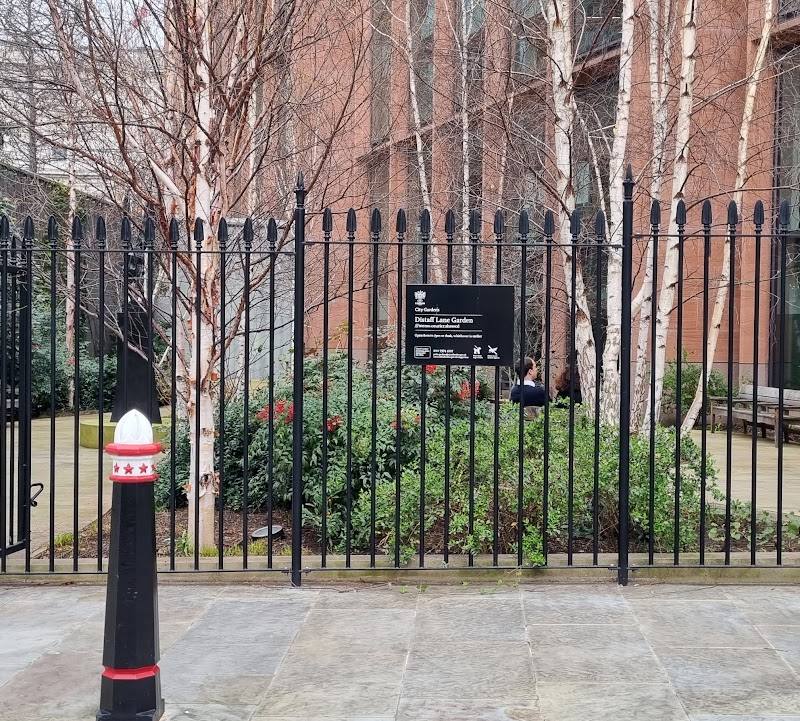 Distaff Lane Garden