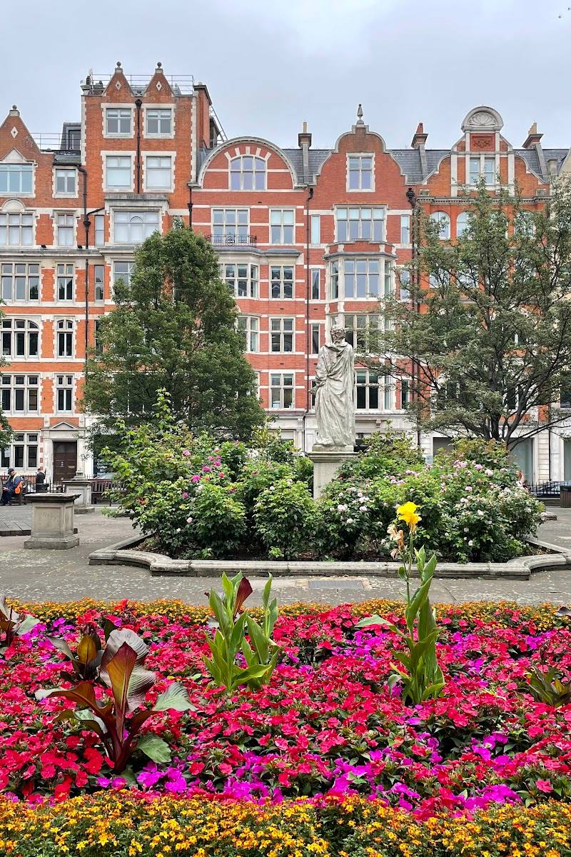 Golden Square Gardens — Place photograph