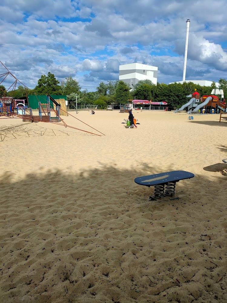 Grays Beach Riverside Park — Source image