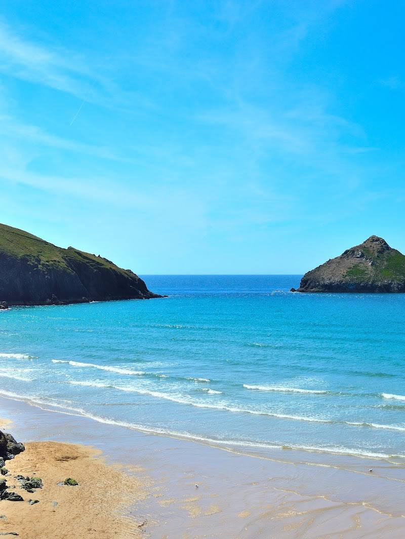 Holywell Bay