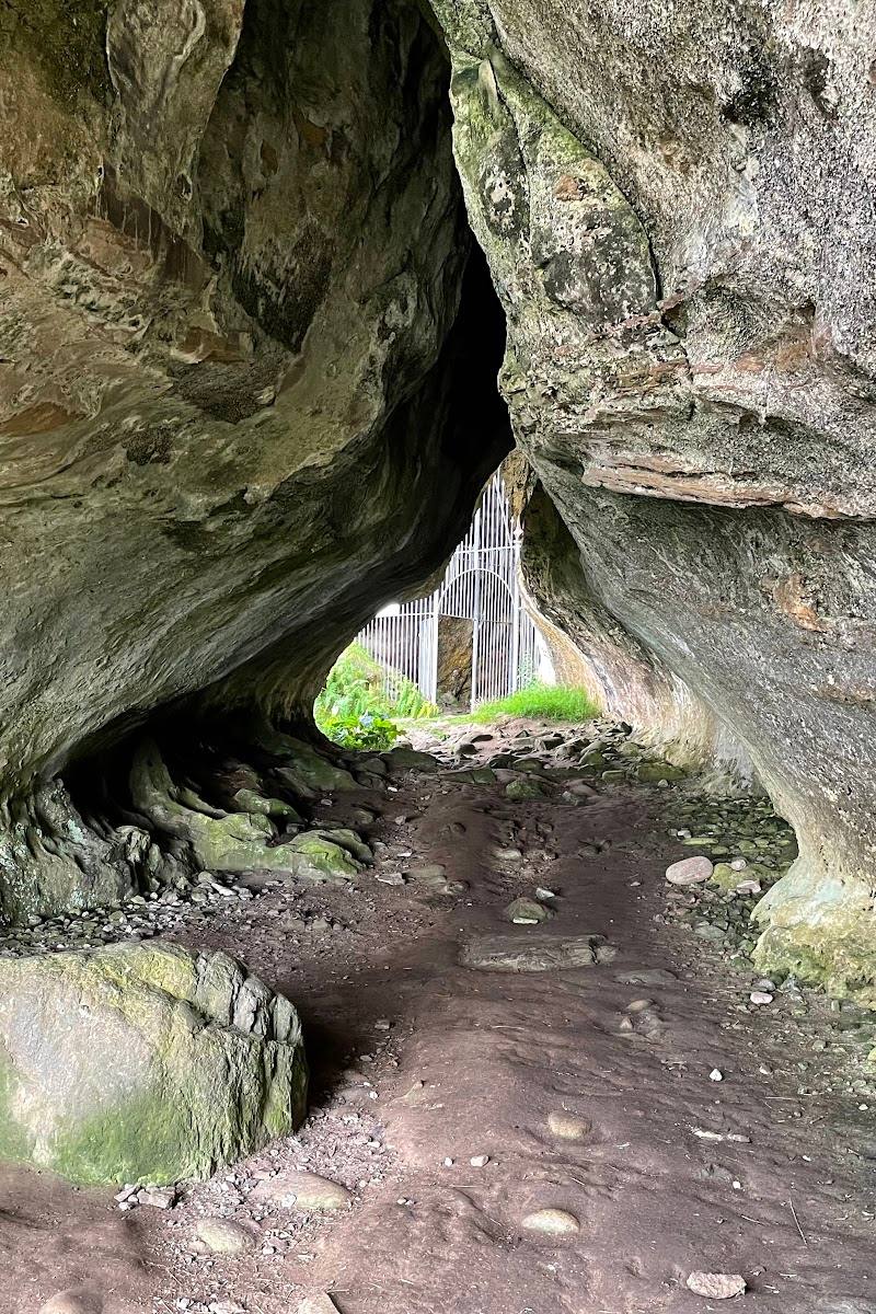 King’s Caves