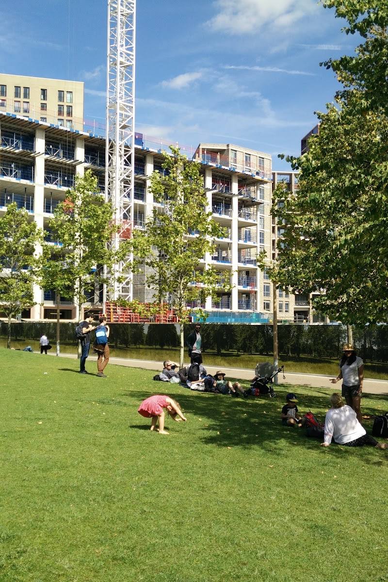 Lewis Cubitt Park