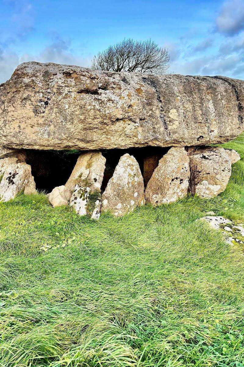 Llugwy Chambered Tomb — Place photograph