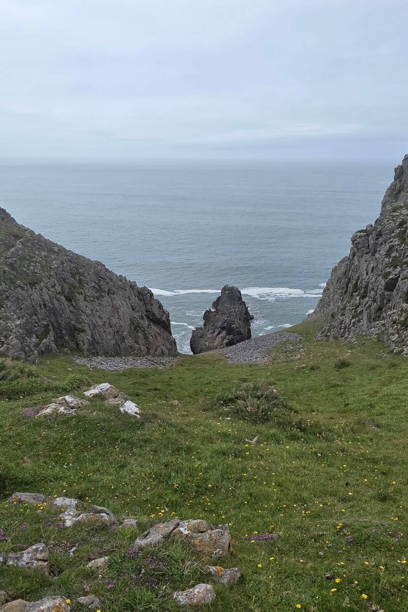 Mewslade Bay Sea Cave — Place photograph