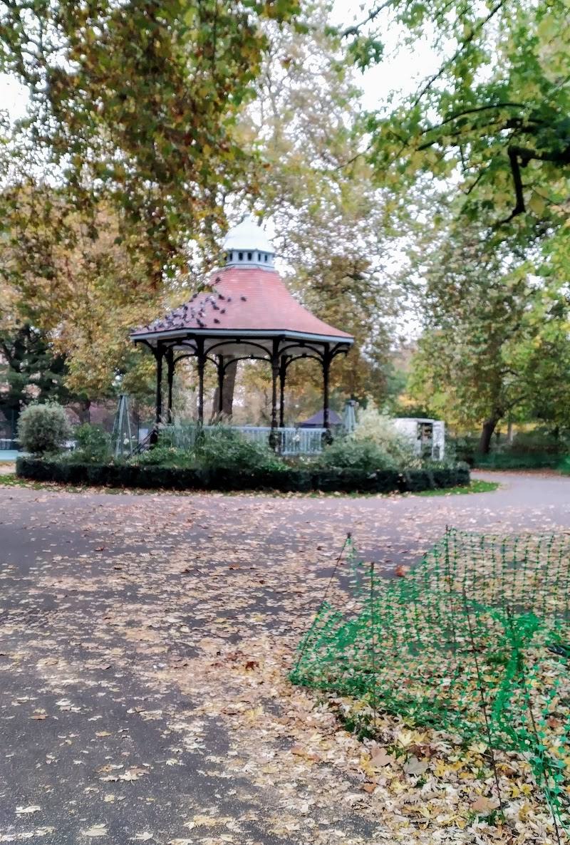 Myatt's Fields Park — Place photograph