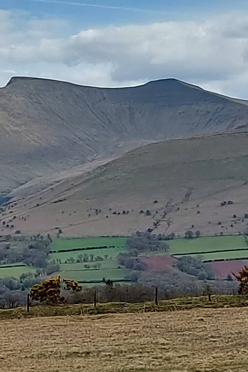 Mynydd Illtud — Place photograph (1 of 3)