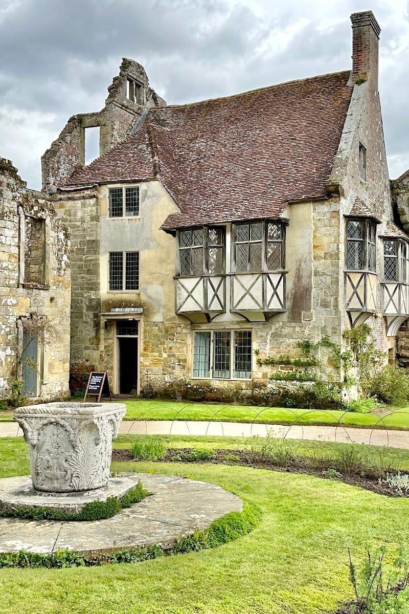 National Trust - Scotney Castle