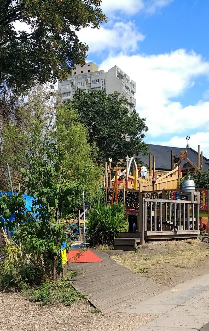 Oasis Nature Garden