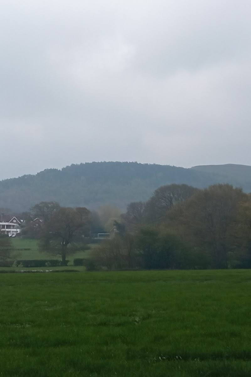 Earl’s and Pontesford Hill — Place photograph
