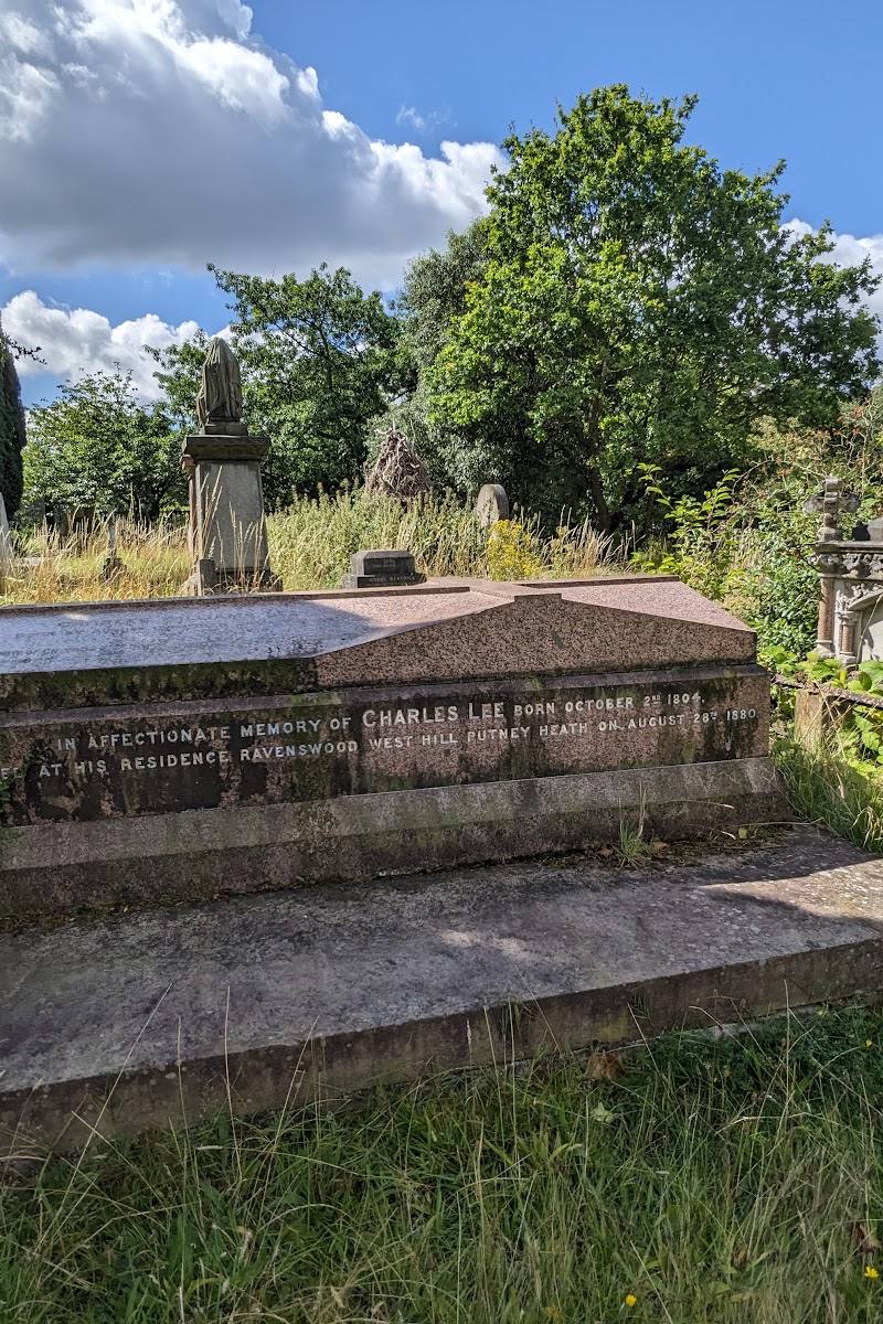 Putney Lower Common Cemetery Chapel — Place photograph