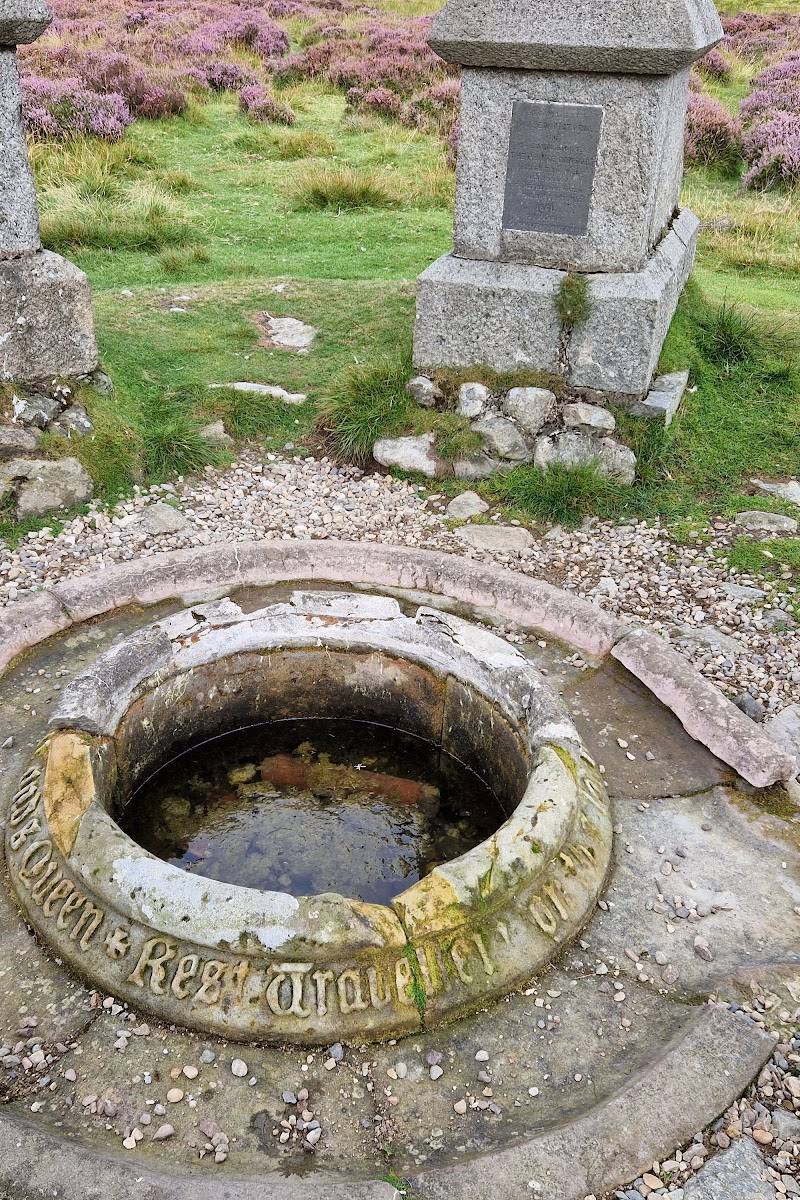 Queen's Well — Place photograph (2 of 3)