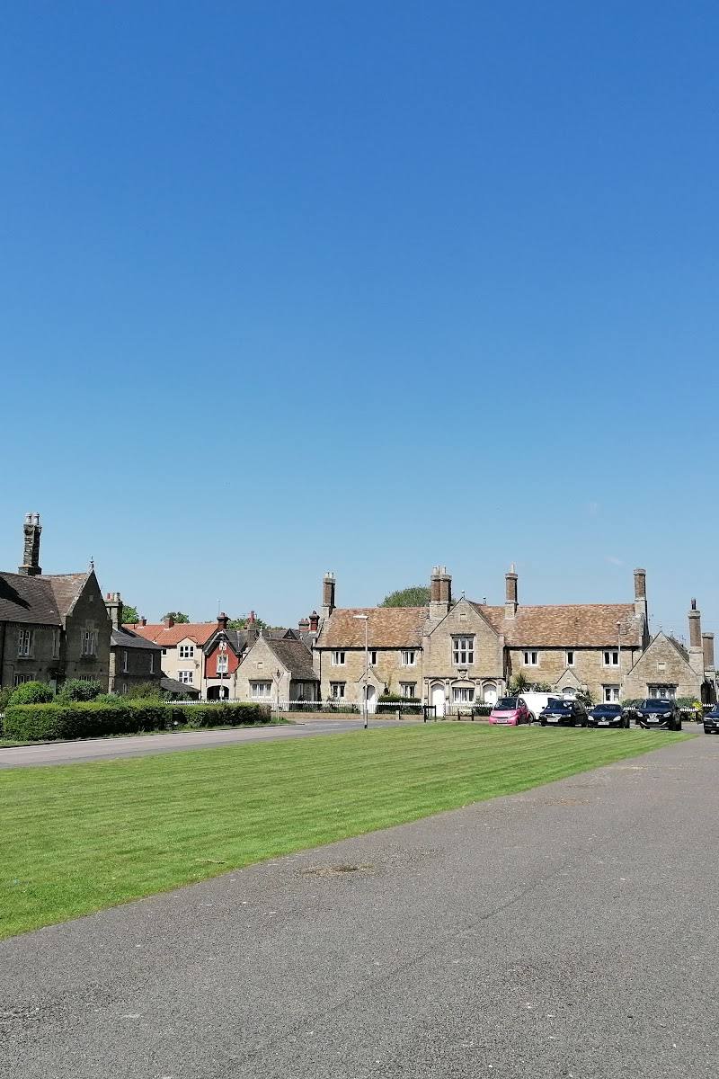 Ramsey Abbey Gatehouse