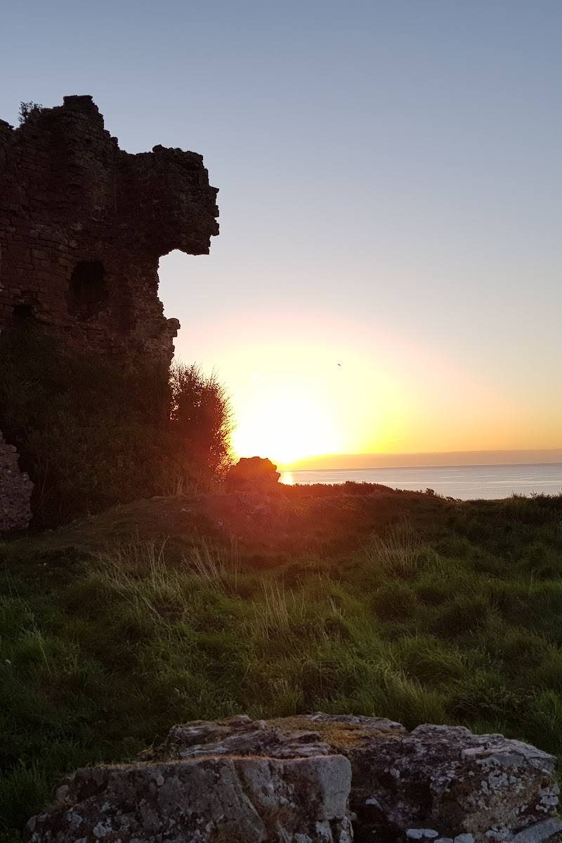 Red Castle — Place photograph (2 of 3)