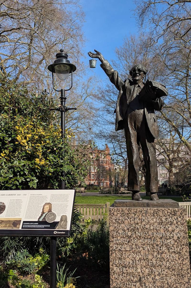 Red Lion Square Gardens — Place photograph