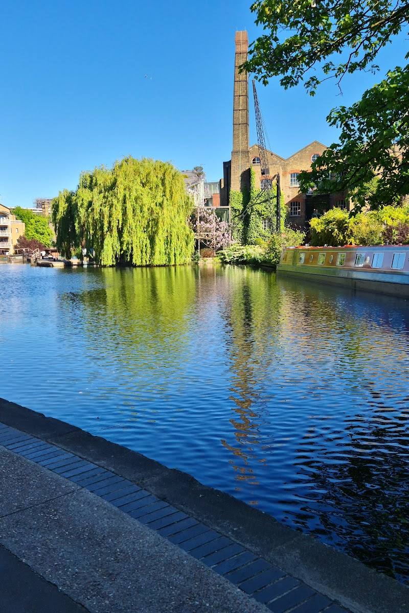 Regent’s Canal — Place photograph