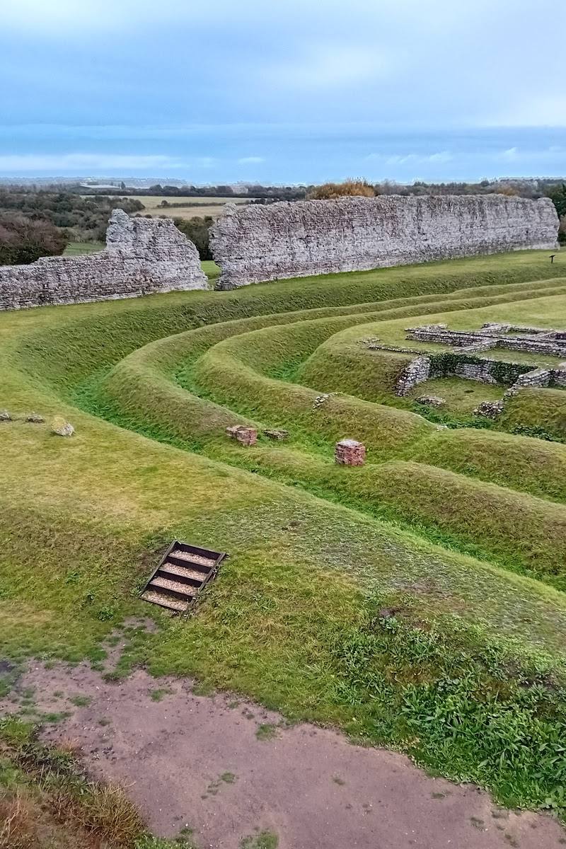 Richborough Roman Fort and Amphitheatre — Place photograph
