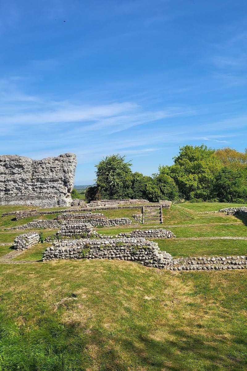 Richborough Roman Fort and Amphitheatre (Rutupiae) — Place photograph