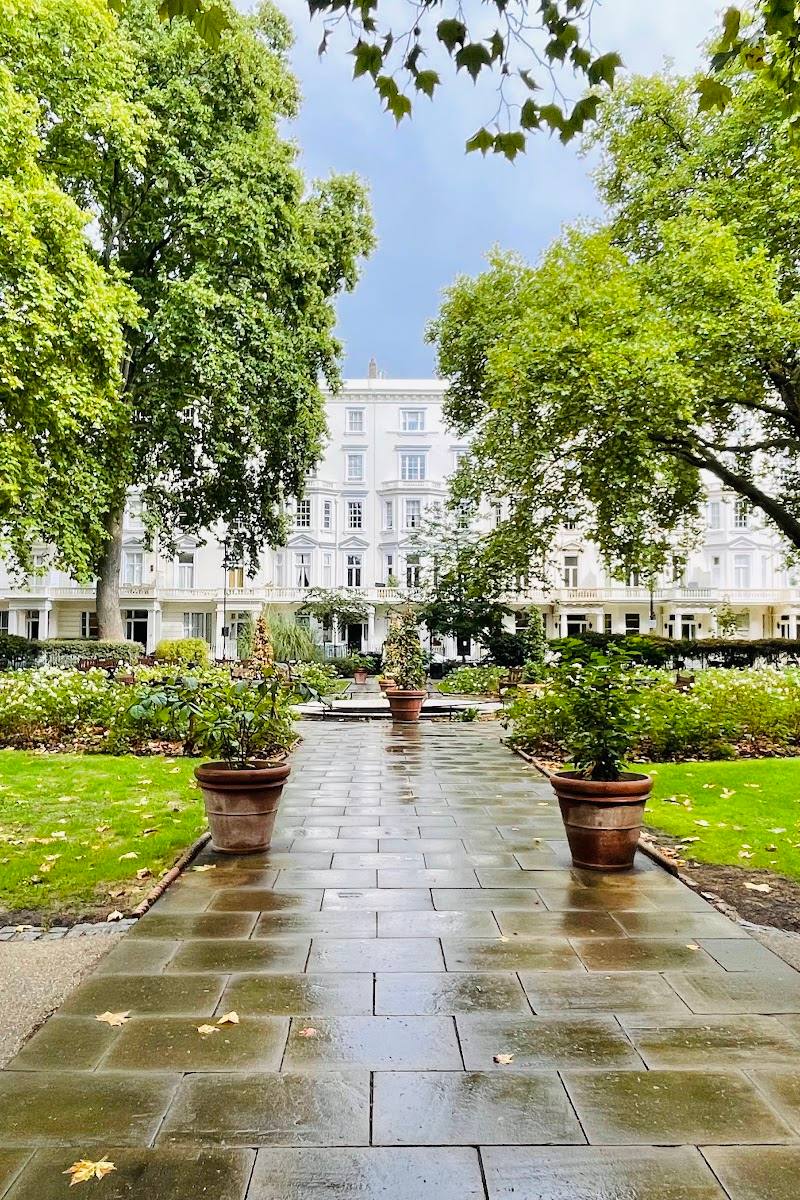 Saint George's Square Garden — Place photograph