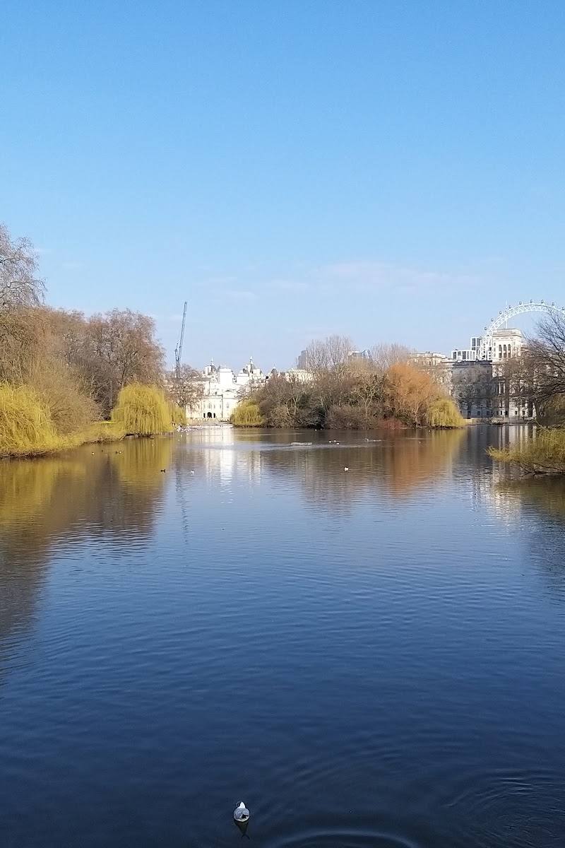 St James's Park Lake