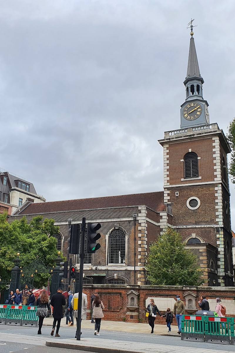 St James's Piccadilly — Place photograph (2 of 3)