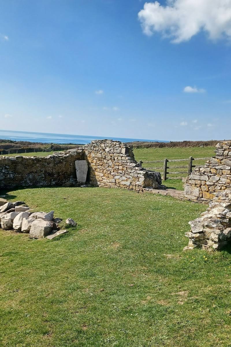 St Non’s Chapel and Well — Place photograph