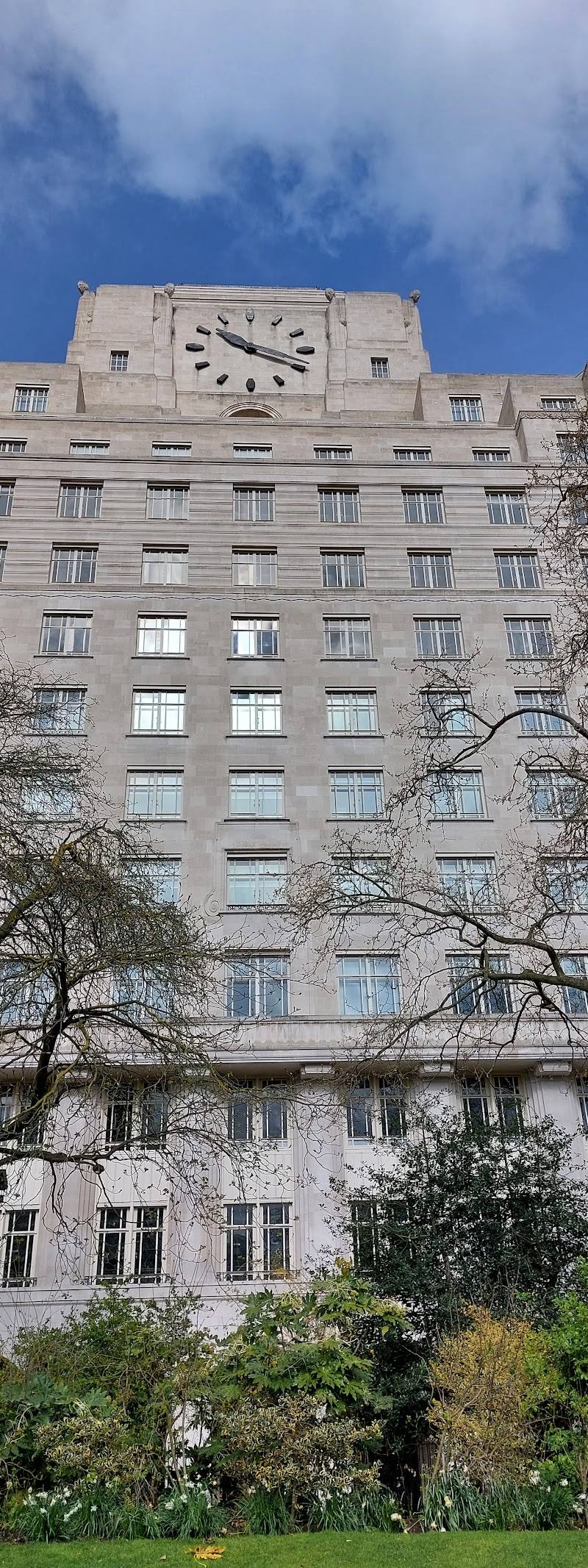The Adelphi Blue Plaque — Place photograph (2 of 2)