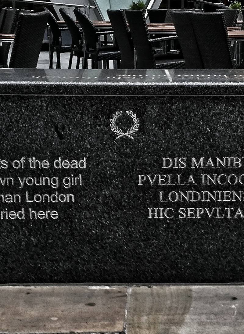 Tomb of the Unknown Roman Girl — Place photograph