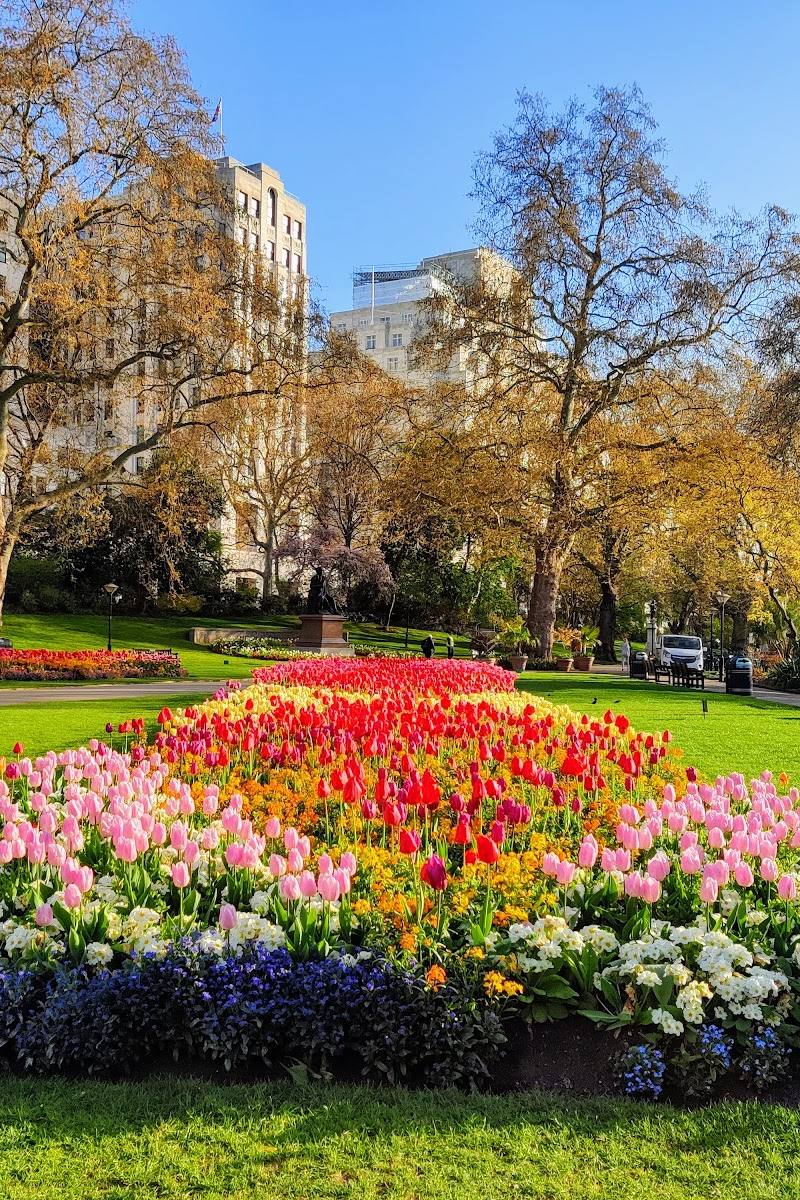 Victoria Embankment Gardens — Place photograph