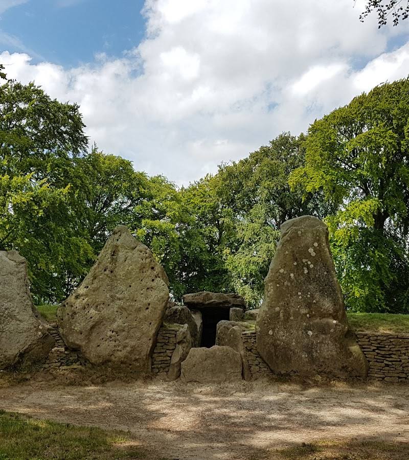 Wayland’s Smithy — Source image